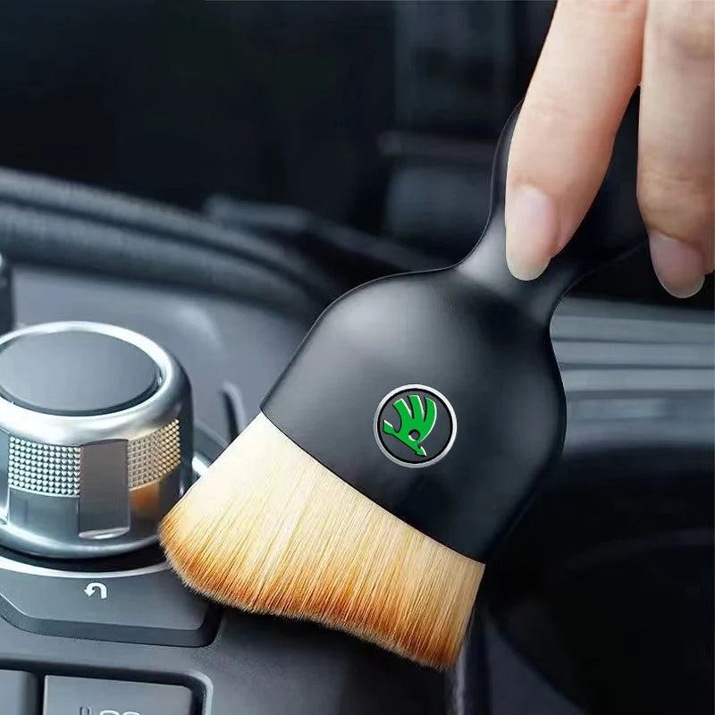 Personalized Soft Dust-Removal Brush